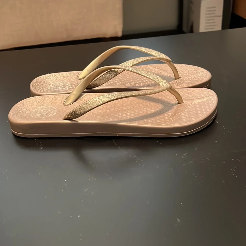 SO flip flops - Picture 4 of 5